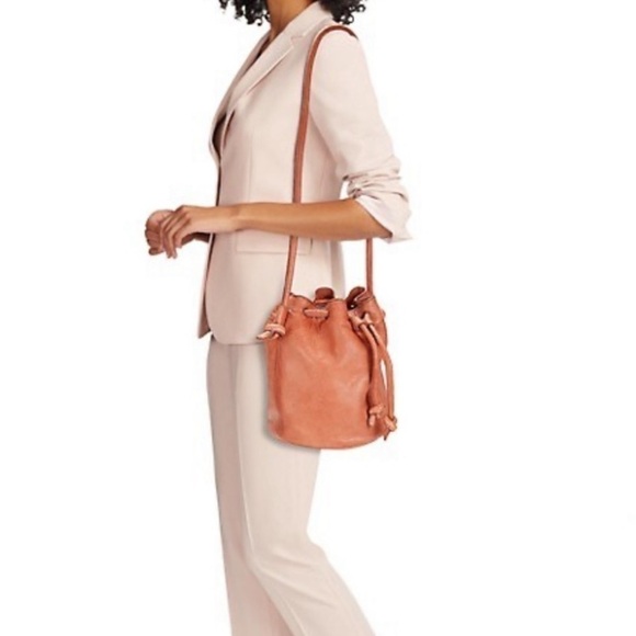 Frye Nora Knotted Leather Bucket Bag Apricot - Picture 1 of 12